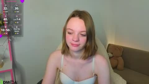 Snapshot of lindaa_bell chatting on February 15, 2026, 1:13 am My real name is Olivia online show from February 15, 2026, 1:13 am