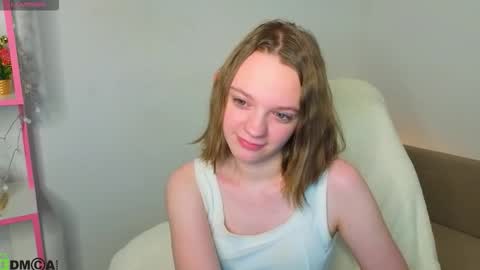 Snapshot of lindaa_bell chatting on February 18, 2026, 1:34 am My real name is Olivia online show from February 18, 2026, 1:34 am