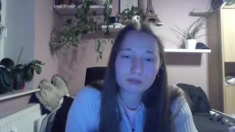 Snapshot of lindaamore chatting on October 14, 2025, 8:20 pm LindaAmore online show from October 14, 2025, 8:20 pm