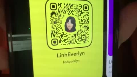 Linh Everlyn online show from February 8, 2026, 1:36 pm
