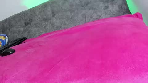 Snapshot of liriacataleya chatting on December 24, 2024, 3:27 am Liria online show from December 24, 2024, 3:27 am