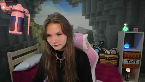 Snapshot of lisaporters chatting on February 20, 2025, 12:19 am Lisa online show from February 20, 2025, 12:19 am