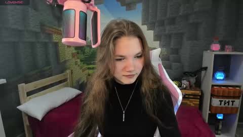 Snapshot of lisaporters chatting on March 5, 2025, 5:08 pm Lisa online show from March 5, 2025, 5:08 pm