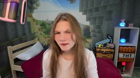 Snapshot of lisaporters chatting on March 9, 2025, 8:42 pm Lisa online show from March 9, 2025, 8:42 pm