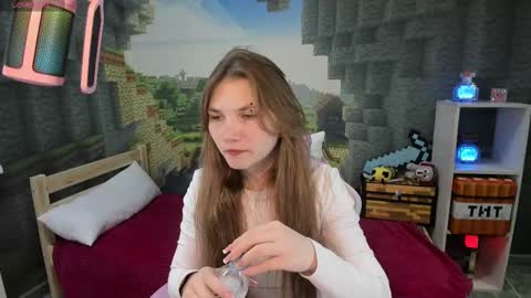 Snapshot of lisaporters chatting on March 10, 2025, 12:18 am Lisa online show from March 10, 2025, 12:18 am