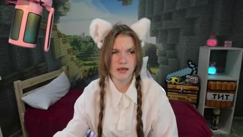 Snapshot of lisaporters chatting on March 10, 2025, 9:18 pm Lisa online show from March 10, 2025, 9:18 pm