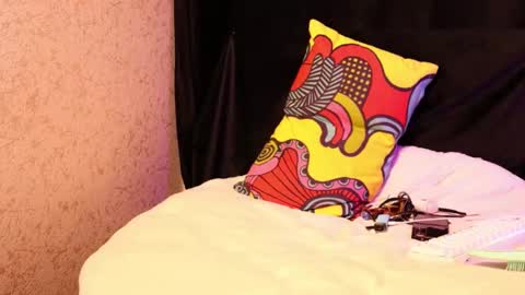 Lissa Ross online show from February 21, 2025, 5:09 pm