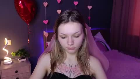 Lena online show from February 18, 2025, 4:37 am