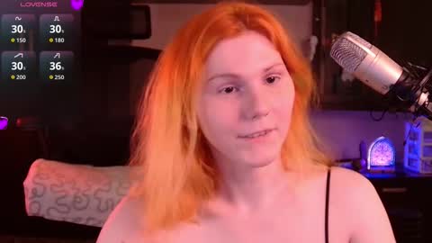 Snapshot of little_witch_sofia chatting on November 13, 2025, 8:52 pm Sofia online show from November 13, 2025, 8:52 pm