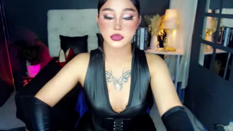 Snapshot of lizalegrand chatting on December 22, 2024, 7:21 pm Liza online show from December 22, 2024, 7:21 pm