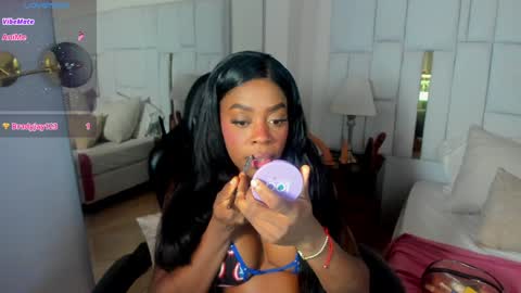 Snapshot of lizzy_joss chatting on January 18, 2025, 6:03 am Lizzy Joss online show from January 18, 2025, 6:03 am