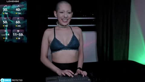 Lynx Mist online show from December 18, 2024, 1:37 am