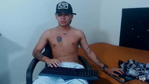 Snapshot of logannthh chatting on February 13, 2026, 7:37 am logannthh online show from February 13, 2026, 7:37 am