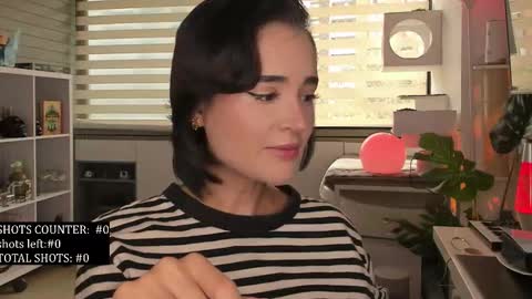 Snapshot of lonelly_lolly98 chatting on December 22, 2025, 7:11 pm SABRINA online show from December 22, 2025, 7:11 pm