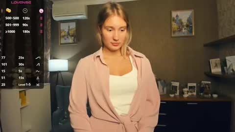 Jina online show from October 2, 2025, 8:38 pm