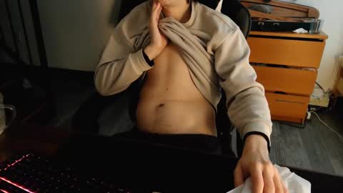 Peter and Ash online show from October 24, 2025, 2:46 pm