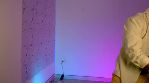 Lorian Vikel  online show from March 3, 2026, 9:53 pm