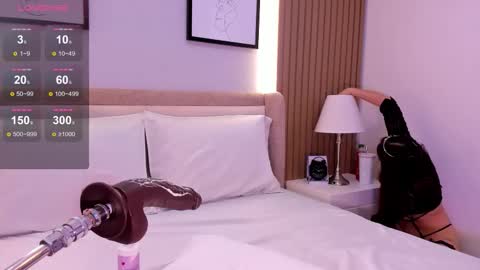 Snapshot of lorraine_williams_ chatting on October 10, 2025, 3:49 am lore online show from October 10, 2025, 3:49 am