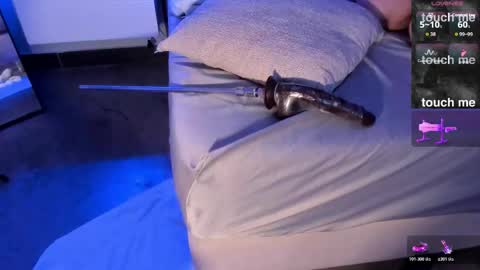 Snapshot of lorraine_williams_ chatting on December 19, 2025, 7:59 am lore online show from December 19, 2025, 7:59 am