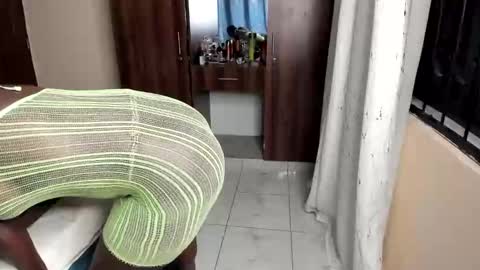 Snapshot of lovely_princes1 chatting on February 23, 2026, 5:10 pm I am witty online show from February 23, 2026, 5:10 pm