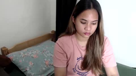 Snapshot of lovely_tourguide chatting on December 23, 2025, 1:25 am Axel online show from December 23, 2025, 1:25 am