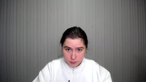 Snapshot of lovelyangel_xx chatting on December 5, 2024, 12:00 pm lovelyangel_xx online show from December 5, 2024, 12:00 pm