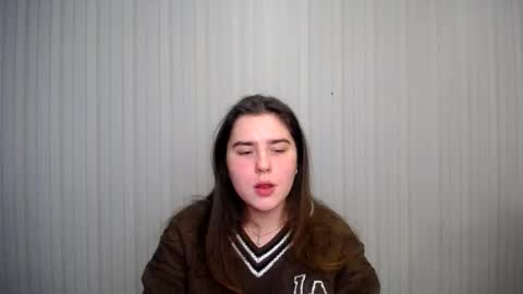 Snapshot of lovelyangel_xx chatting on December 13, 2024, 1:55 pm lovelyangel_xx online show from December 13, 2024, 1:55 pm