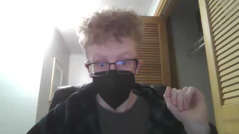 Snapshot of lovelylazy chatting on February 23, 2025, 10:31 pm L online show from February 23, 2025, 10:31 pm