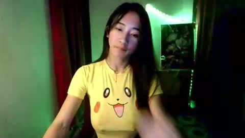 Snapshot of lovelypetite143 chatting on February 14, 2026, 8:38 pm lovelypetite143 online show from February 14, 2026, 8:38 pm