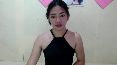 Snapshot of lovelypetitebigcock chatting on December 26, 2024, 2:44 am lovelypetitebigcock online show from December 26, 2024, 2:44 am