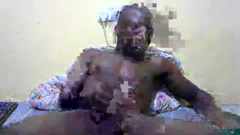 Snapshot of loverguyke chatting on February 22, 2026, 11:42 am loverguyke online show from February 22, 2026, 11:42 am