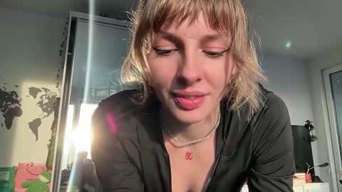 Snapshot of lovesstation chatting on February 21, 2026, 1:56 pm lovesstation online show from February 21, 2026, 1:56 pm