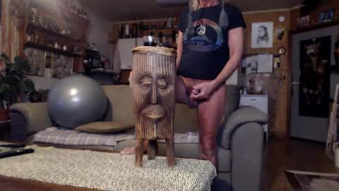 Snapshot of lovetobenaked10 chatting on January 26, 2025, 4:30 pm aaron online show from January 26, 2025, 4:30 pm