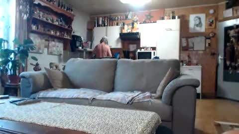 Snapshot of lovetobenaked10 chatting on January 30, 2025, 12:06 pm aaron online show from January 30, 2025, 12:06 pm