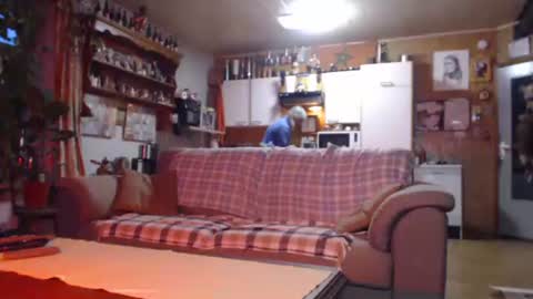 Snapshot of lovetobenaked10 chatting on October 24, 2025, 4:58 pm aaron online show from October 24, 2025, 4:58 pm