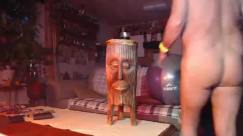 Snapshot of lovetobenaked10 chatting on October 27, 2025, 5:06 pm aaron online show from October 27, 2025, 5:06 pm