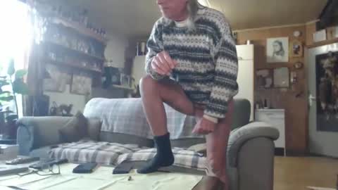 Snapshot of lovetobenaked10 chatting on November 24, 2025, 12:05 pm aaron online show from November 24, 2025, 12:05 pm