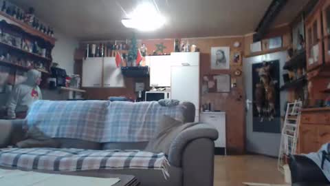 Snapshot of lovetobenaked10 chatting on January 8, 2026, 1:13 pm aaron online show from January 8, 2026, 1:13 pm