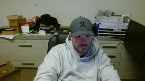 Snapshot of lovetofps chatting on January 5, 2026, 6:22 pm Love2Game online show from January 5, 2026, 6:22 pm