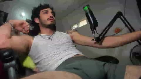 Snapshot of lovexjuxn77 chatting on December 4, 2025, 3:21 pm lovexjuxn77 online show from December 4, 2025, 3:21 pm