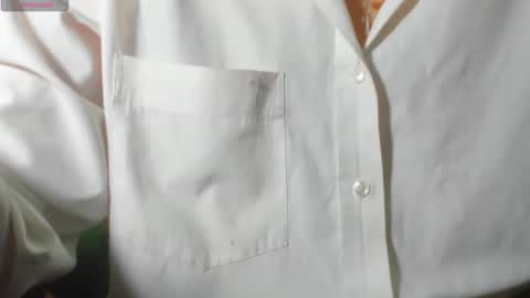 Snapshot of lovexjuxn77 chatting on January 8, 2026, 3:47 pm lovexjuxn77 online show from January 8, 2026, 3:47 pm