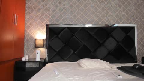 Snapshot of loving_darcy_ chatting on February 25, 2025, 12:34 pm Darcy online show from February 25, 2025, 12:34 pm