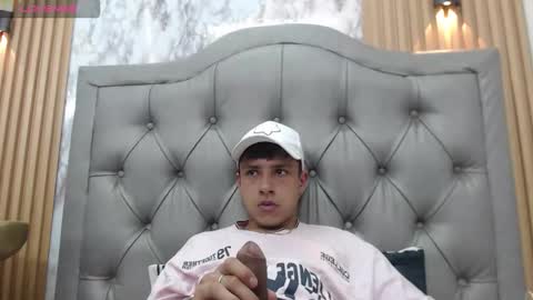 Snapshot of lucas_rivass chatting on February 11, 2026, 11:10 pm LUCAS RIVAS online show from February 11, 2026, 11:10 pm