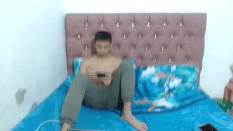 Snapshot of luciana_rober chatting on November 21, 2025, 2:32 am luciana_rober online show from November 21, 2025, 2:32 am