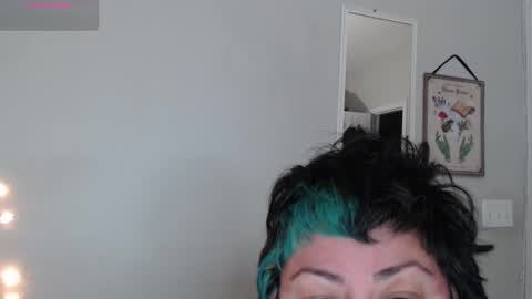 Snapshot of lucklucybbw chatting on February 16, 2026, 1:13 am lucklucybbw online show from February 16, 2026, 1:13 am