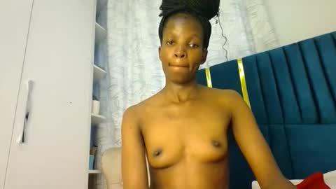 Snapshot of luckyy003 chatting on February 4, 2026, 9:37 am brielle online show from February 4, 2026, 9:37 am