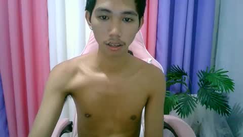 Snapshot of lui_the_fucker chatting on October 17, 2025, 11:07 pm lui_the_fucker online show from October 17, 2025, 11:07 pm