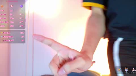 Snapshot of lui_x_dust chatting on March 2, 2026, 7:15 am Lui online show from March 2, 2026, 7:15 am