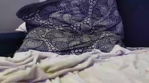 Snapshot of lukabar84 chatting on December 24, 2024, 9:55 pm lukabar84 online show from December 24, 2024, 9:55 pm