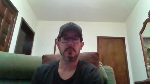 Snapshot of lukz88bigcock chatting on September 11, 2025, 11:16 pm Luke online show from September 11, 2025, 11:16 pm